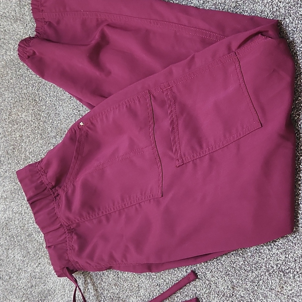 Scrub star pants